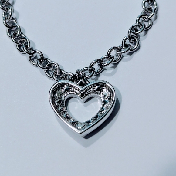 Swarovski Heart Charm Bracelet #959266, 7.5" length - Picture 2 of 5